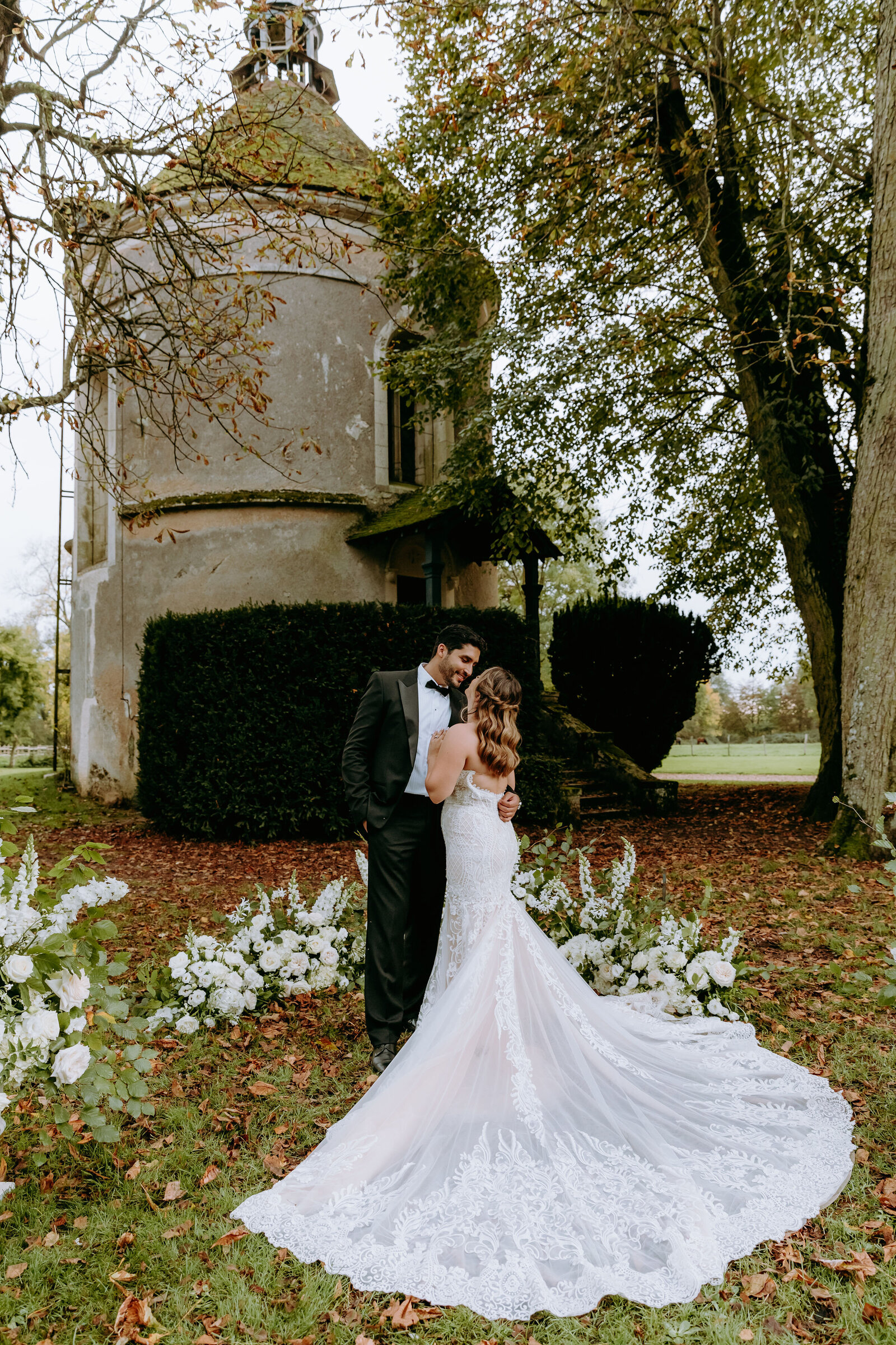 Yvanna and Alejandro wedding at Château de Bouthonvilliers, France